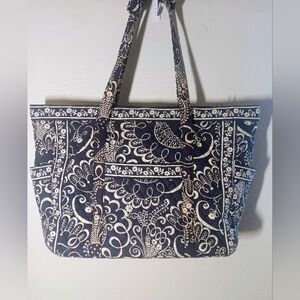 Vera Bradley Extra Large Tote Bag In The Retired Twirly Birds Navy Pattern NWOT